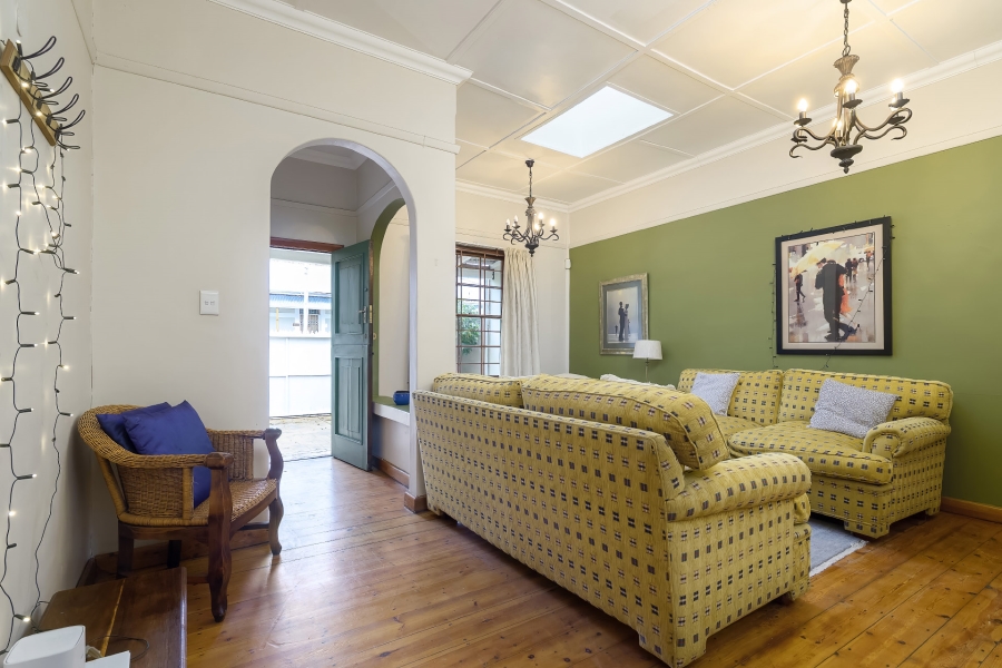 2 Bedroom Property for Sale in Claremont Western Cape